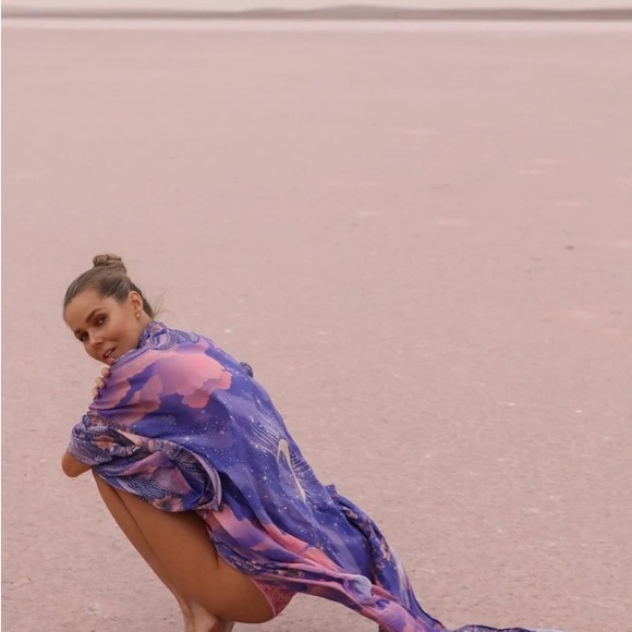 Spell Luna Maxi Robe - Picture 4 of 7